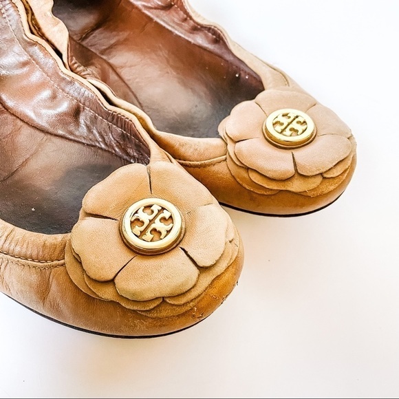 Tory Burch Shelby Tan Leather Flats SZ-6.5 - Picture 5 of 7